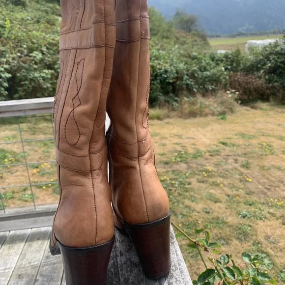 ZODIAC Deadstock Platform Tan Leather Brazil Boots VTG - Picture 4 of 10